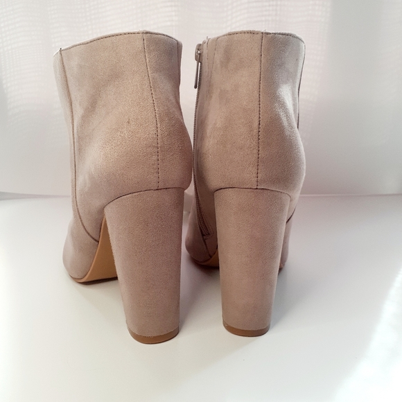 Torrid Taupe Faux Suede High Heels Bootie 9.5W - Picture 5 of 11